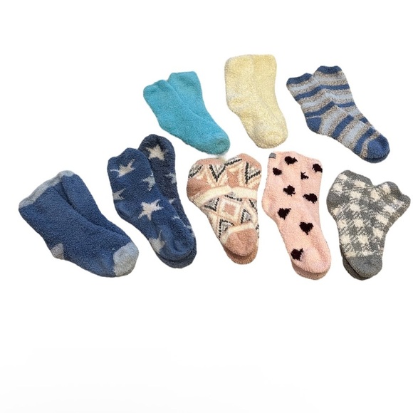 8 Pairs Assorted Fuzzy Socks - Picture 1 of 4